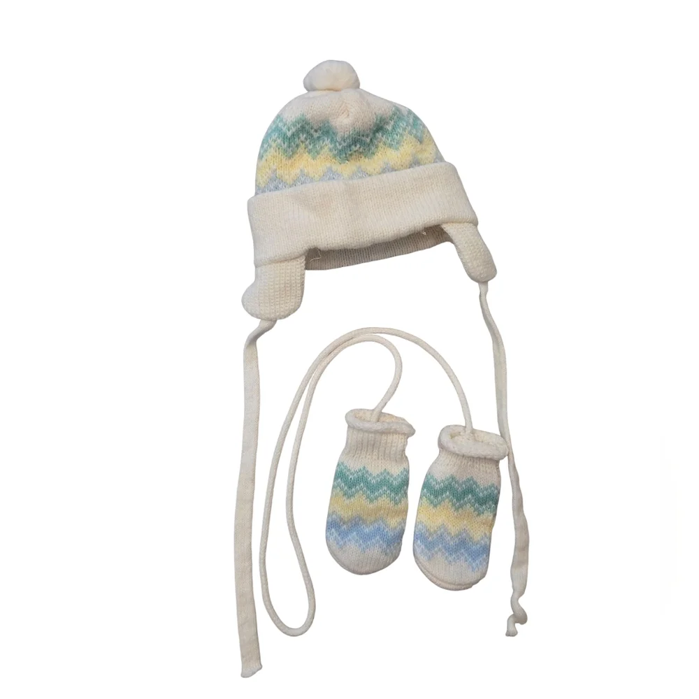 Vintage 1990s Cozy Cream Pastel Knit Hat and Mittens Set